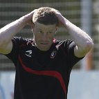 Sergio se lleva las manos a la cabeza tras una ocasión fallada durante un entrenamiento en Tajonar.