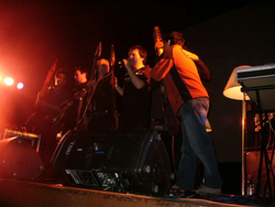 chapman_todos_celebrando2